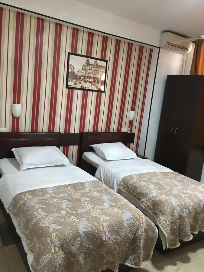 Hotel Taco Bucureşti Ngoại thất bức ảnh