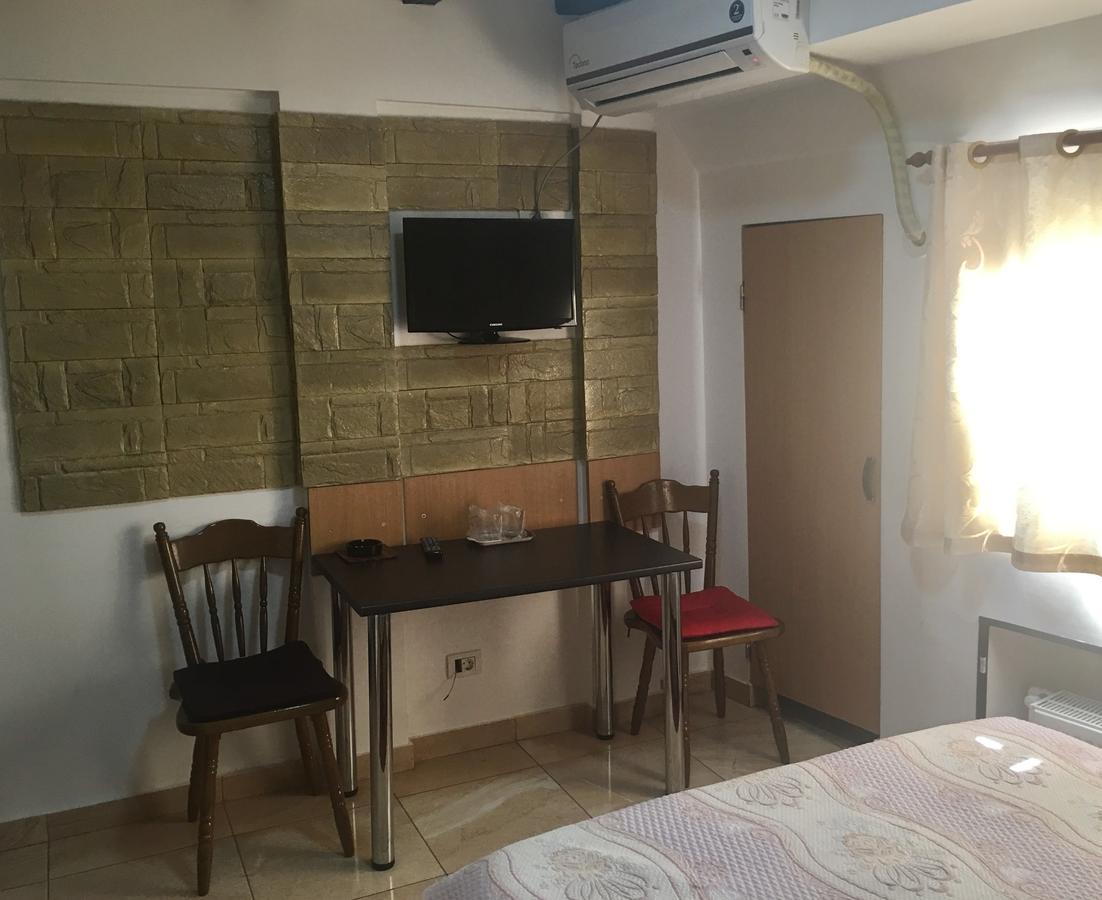 Hotel Taco Bucureşti Ngoại thất bức ảnh