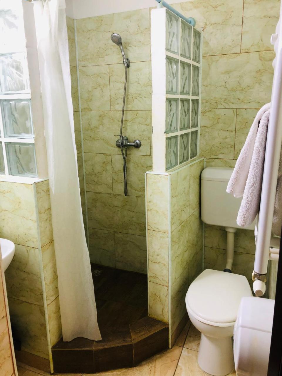 Hotel Taco Bucureşti Ngoại thất bức ảnh