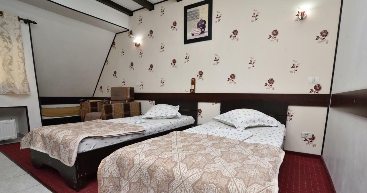 Hotel Taco Bucureşti Ngoại thất bức ảnh