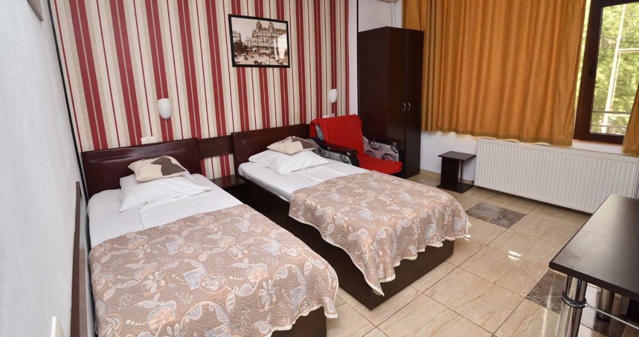 Hotel Taco Bucureşti Ngoại thất bức ảnh